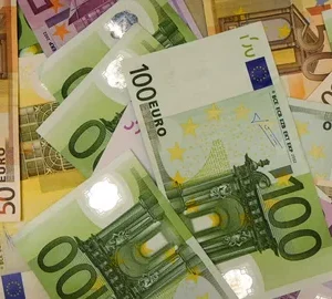 100-euro-bills.webp