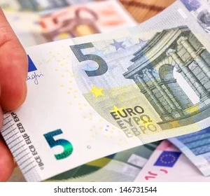 Counterfeit 5 Euros